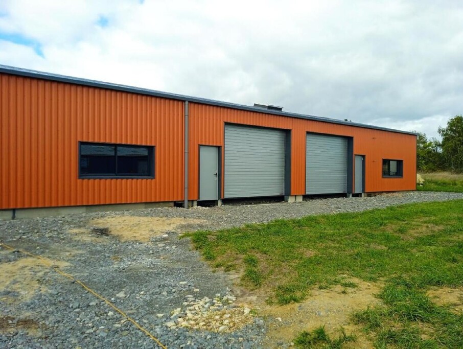 À louer – Local d’activités de 336 m² à Vierzon – Cher (18)