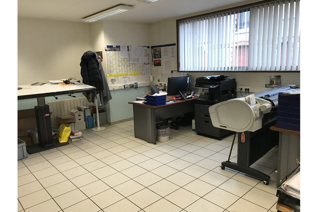 À vendre ou à louer – Local industriel de 1 700 m² à Romorantin-Lanthenay – Loir-et-Cher (41)