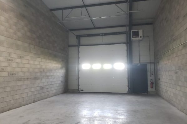 À louer – Local d’activités de 138 m² à Méreau – Cher (18)