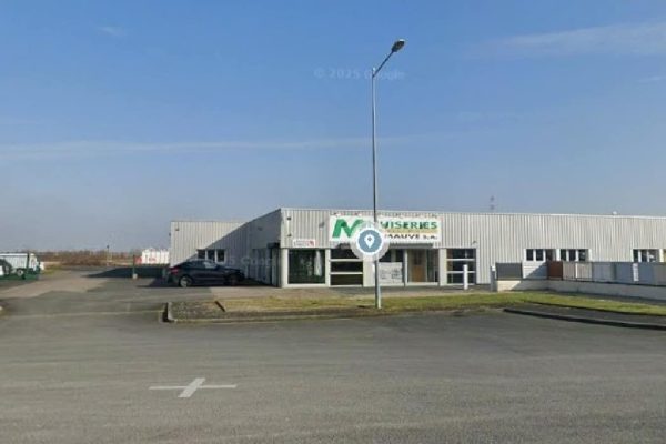 À vendre – Local d’activités de 2 011 m² à Saint-Maur – Indre (36)