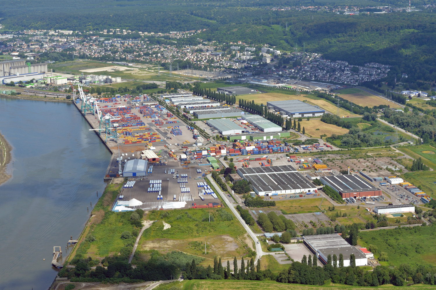 50 hectares clefs en main sur le Port de Rouen !