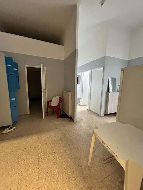 À Louer – Bâtiment Agroalimentaire de 2 450 m² à L&rsquo;Isle-sur-la-Sorgue –  Vaucluse (84)