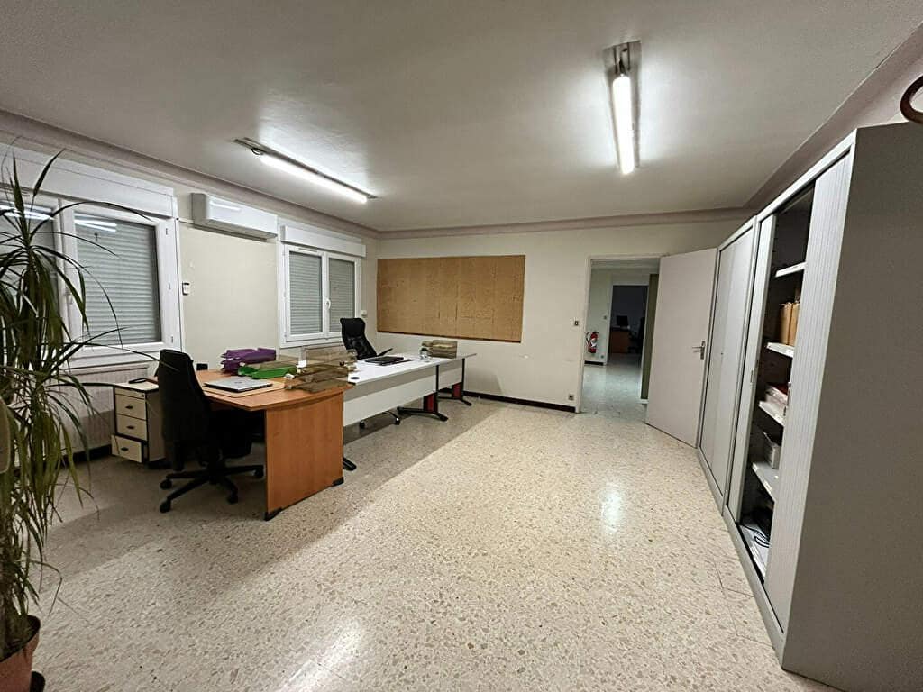 À Louer – Bâtiment Agroalimentaire de 2 450 m² à L&rsquo;Isle-sur-la-Sorgue –  Vaucluse (84)