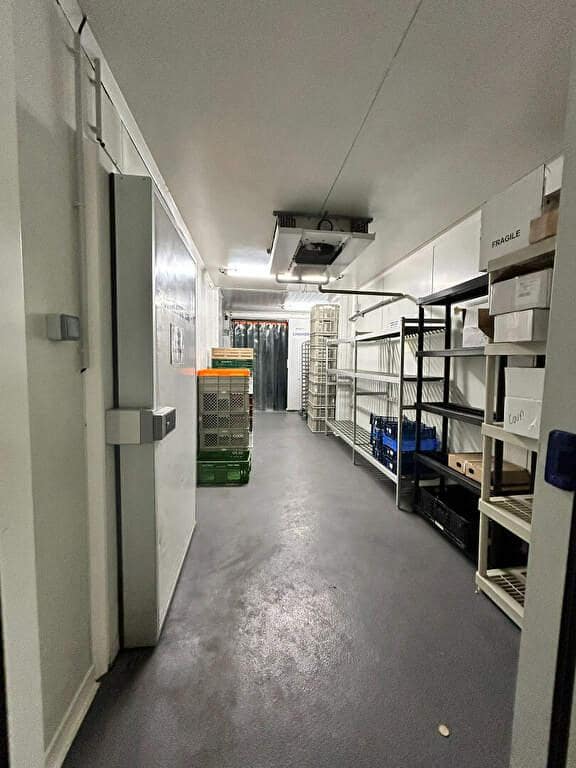 À Louer – Bâtiment Agroalimentaire de 2 450 m² à L&rsquo;Isle-sur-la-Sorgue –  Vaucluse (84)