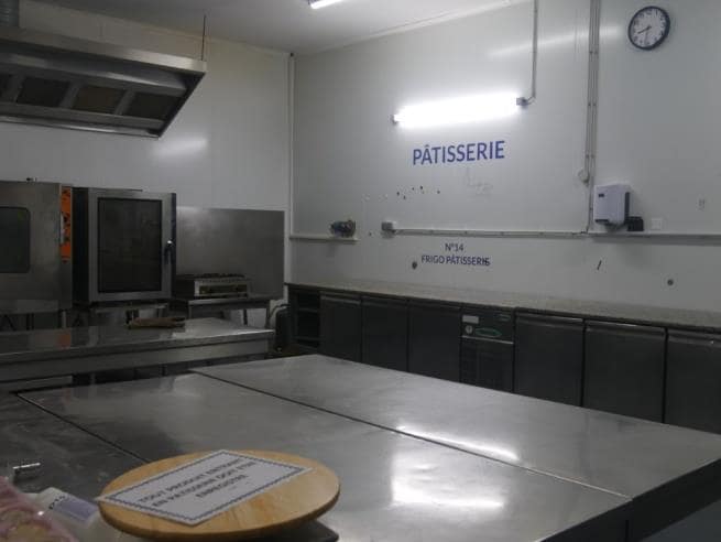 À Louer – Bâtiment Agroalimentaire de 2 450 m² à L&rsquo;Isle-sur-la-Sorgue –  Vaucluse (84)
