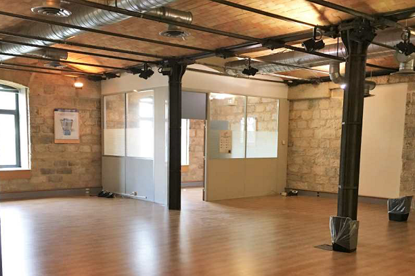 À louer- Bureau de 2512 m² à Marseille (13)  – Les Docks / PACA