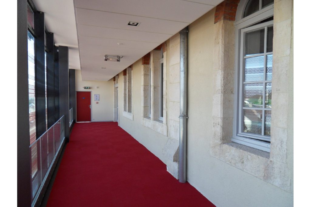 À louer- Bureau de 6302 m² à Châteauroux- Indre (36)