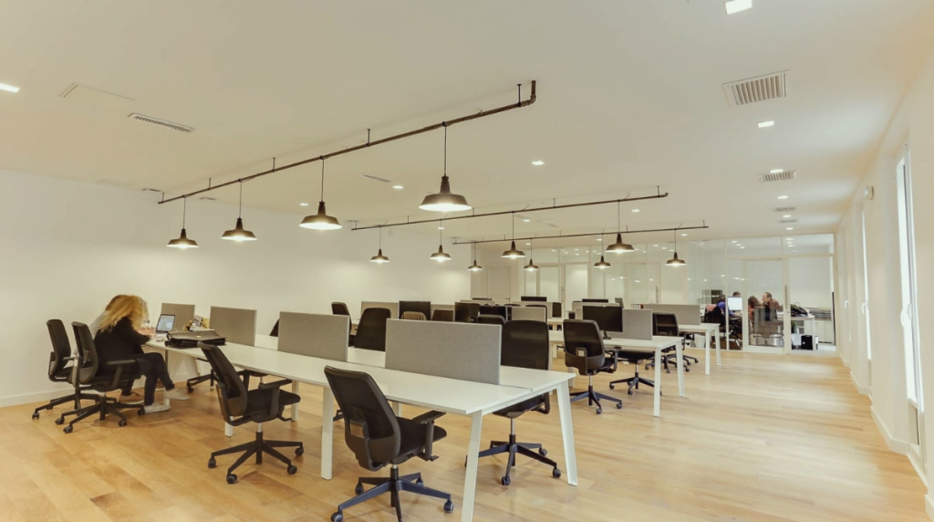 À louer – Bureaux à partir de 20 m² dans la Babel Community dans la Quartiers Central des Affaires Euroméditerranée – Marseille 2e Arrondissement