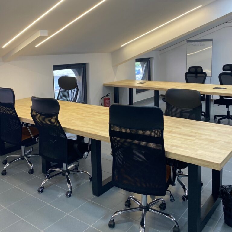À louer – Bureaux au sein d&rsquo;un espace de Coworking de 1 000 m² à Andorre