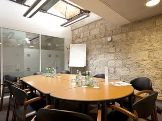 À louer – Bureaux dans un espace de coworking dans le parc d’activités Euroméditerranée – 2e arrondissement de Marseille (13)