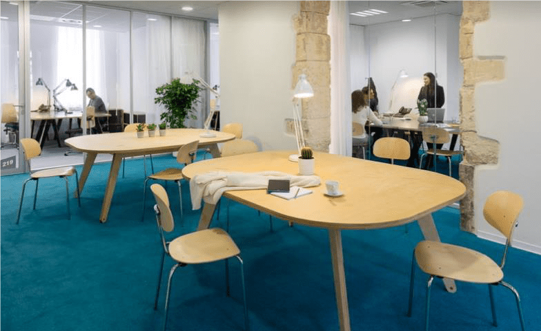 À louer – Bureaux dans un espace de coworking dans le Quartier des Affaires de la Joliette – 2e arrondissement de Marseille
