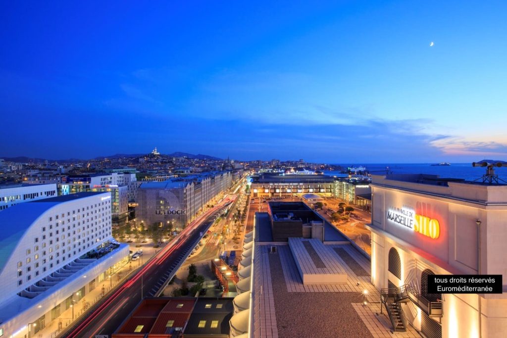 À louer – Bureaux dans un espace de coworking de 2 300 m² du Quartiers Central des Affaires Euroméditerranée – 2e arrondissement de Marseille