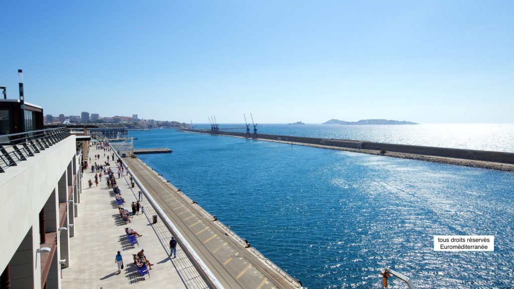 À louer – Bureaux dans un espace de coworking du Quartiers Central des Affaires Euroméditerranée – 2e arrondissement de Marseille