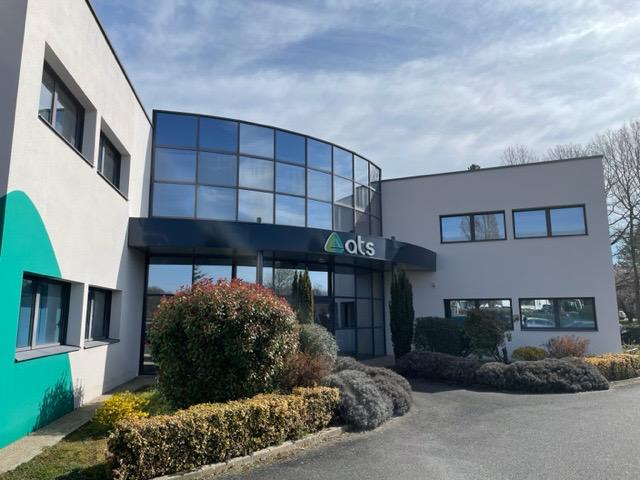 À Louer – Bureaux de 1 200 m² divisibles à Écuisses –  Saône-et-Loire (71)