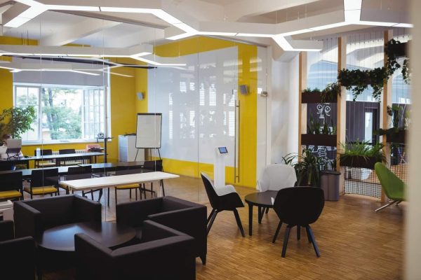 À louer – Bureaux de 100 m² à 200 m² dans le quartier Euroméditerranée de Marseille 1er arrondissement – Bouches-du-Rhône (13)