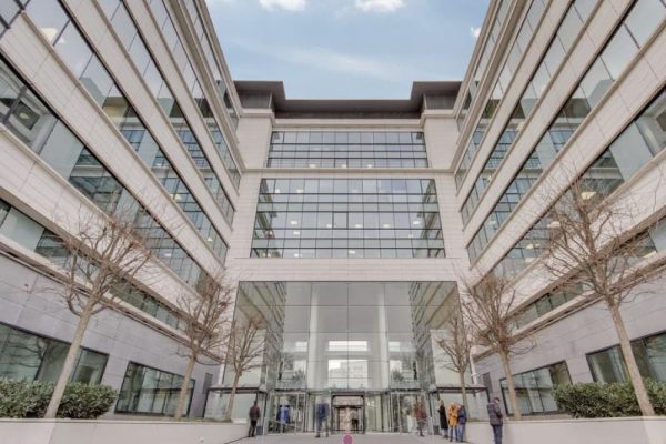 À louer – Bureaux de 123 à 1 930 m² à Ivry-sur-Seine – Val-de-Marne (94)