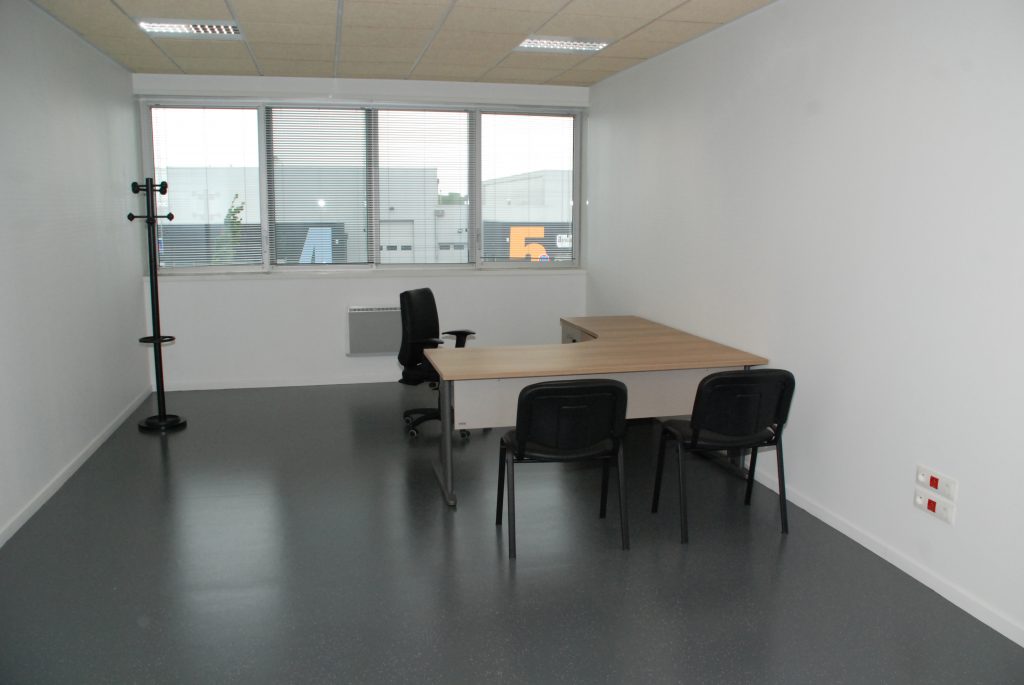 À louer – Bureaux de 15 à 50 m² en pépinière d’entreprises à Calais – Pas-de-Calais (62)