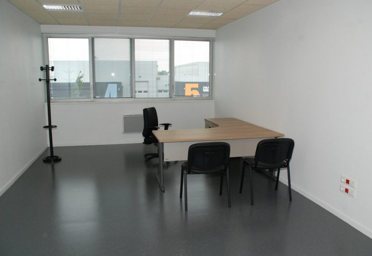 À louer – bureaux de 15 m² à 50 m² à Calais