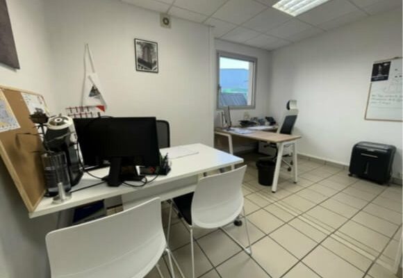À louer – Bureaux de 250 m² à Gonfreville-l’Orcher – Seine-Maritime (76)