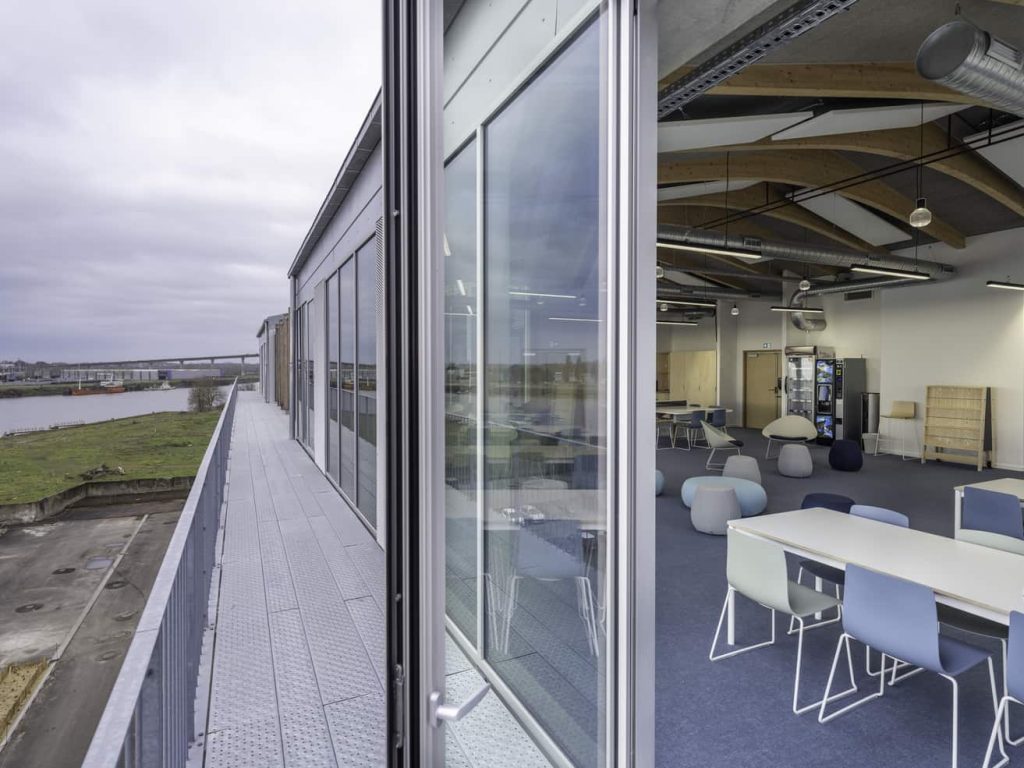 À louer – Bureaux de 27 à 264 m² dédiés aux filières maritime et nautique, et au manufacturing à Nantes – Pays de la Loire