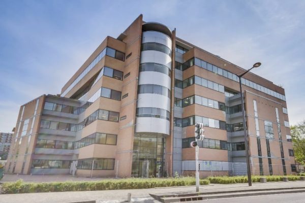 À louer – Bureaux de 378 à 885 m² à Ivry-sur-Seine – Val-de-Marne (94)