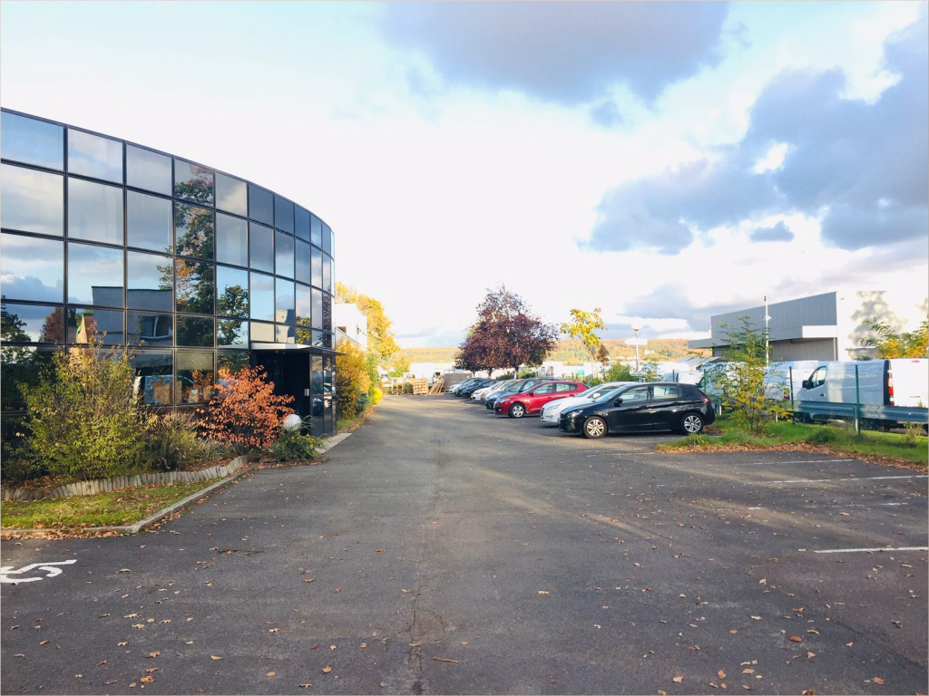 À louer – bureaux de 716 m² à Taverny