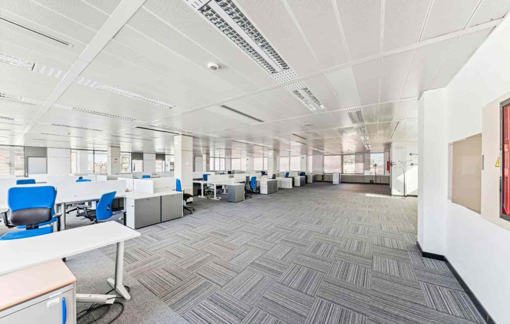 À louer – Bureaux de 850 à 1 139 m² dans le quartier Fuencarral à Madrid – Espagne