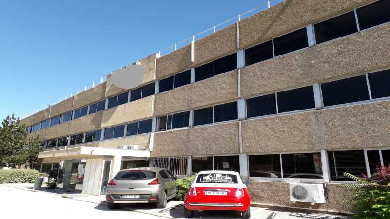 À louer – bureaux divisibles de 120 m² à 265 m² à Aubagne