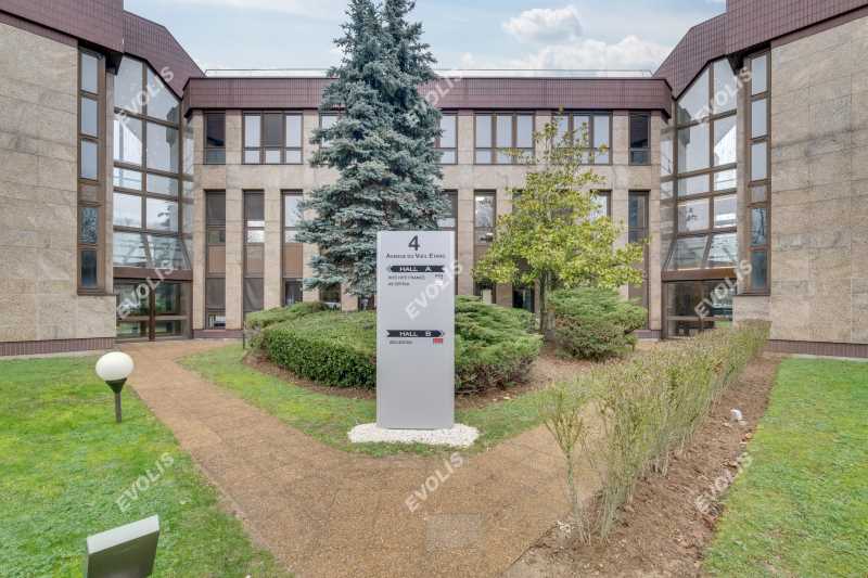 À louer – bureaux divisibles de 179 à 2 132 m² à Montigny-le-Bretonneux, proche de Paris