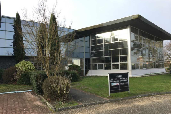 À louer – bureaux divisibles de 180 m² à 368 m² à Mérignac proche de Bordeaux.