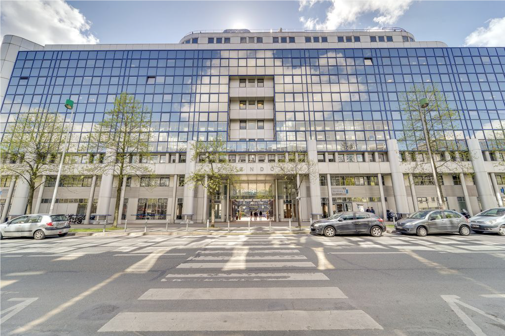 À louer – bureaux divisibles de 230 m² à 13 234 m² à Noisy-le-Grand