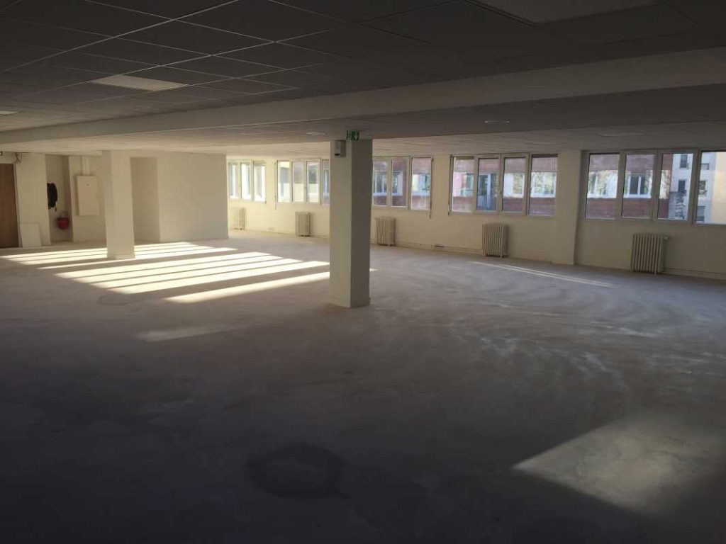 À louer – bureaux divisibles de 232 m² à 1 454 m² à Saint-Denis