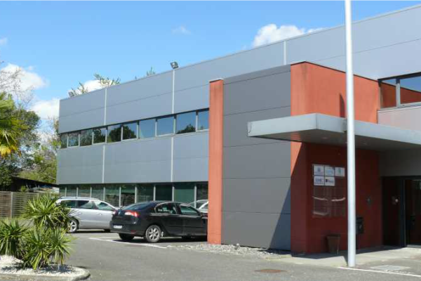 À louer – bureaux divisibles de 265 m² à 746 m² à Mérignac à proximité de Bordeaux.
