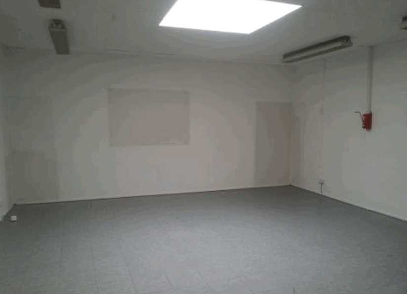 À louer – bureaux divisibles de 30 m² à 392 m² à Neuilly-sur-Marne