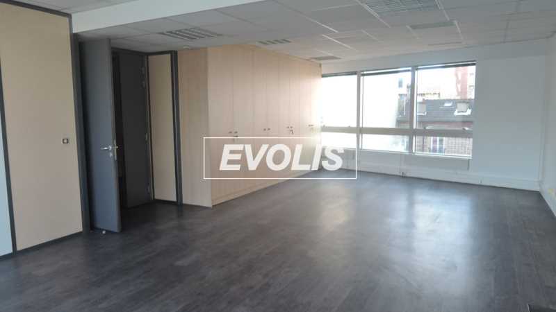 À louer – bureaux divisibles de 411 m² à 1 303 m² à Saint-Ouen à proximité de Paris (93)