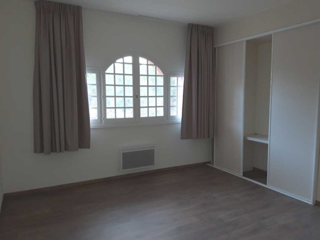 À louer – bureaux divisibles de 460 m² à 929 m² à Montpellier