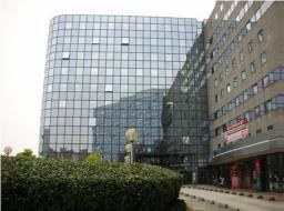 À louer – bureaux divisibles de 48 m² à 4 973 m² à Noisy-le-Grand