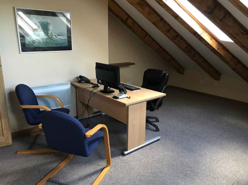 À louer – bureaux divisibles de 9 m² à 15 m² à Calais
