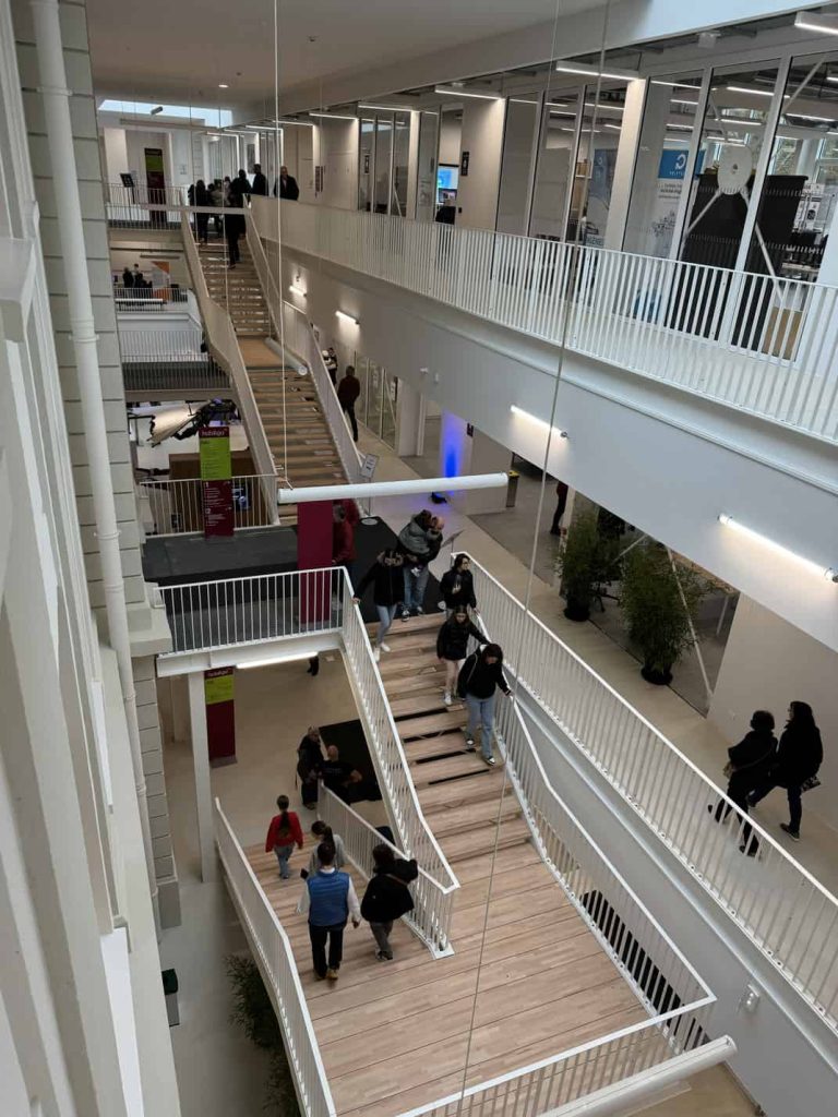 À louer – Bureaux en Hôtel d’Entreprises dans le Technopôle Hub&Go à Le Creusot – Saône-et-Loire (71)
