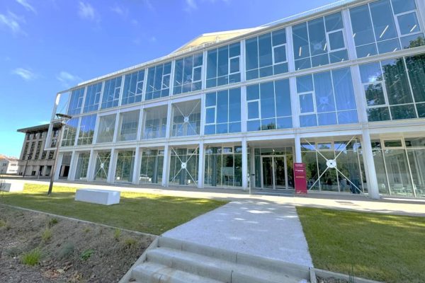 À louer – Bureaux en Hôtel d’Entreprises dans le Technopôle Hub&Go à Le Creusot – Saône-et-Loire (71)