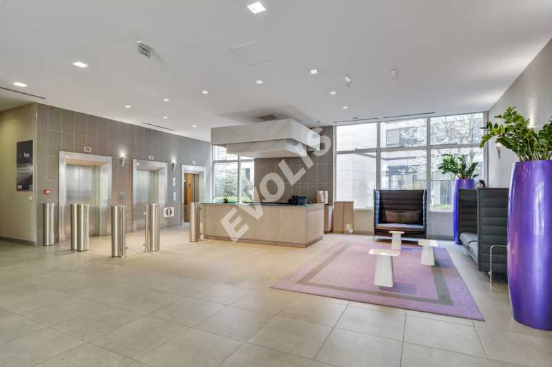 À louer – bureaux non divisibles de 1 134 m² à Saint-Denis
