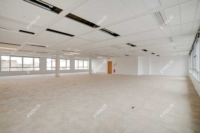 À louer – bureaux non divisibles de 1 356 m² à Saint-Denis