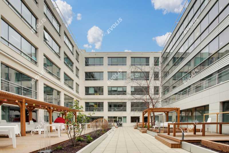À louer – bureaux non divisibles de 1 356 m² à Saint-Denis
