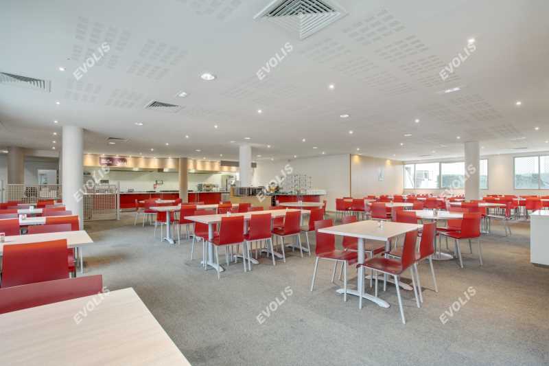 À louer – bureaux non divisibles de 1 356 m² à Saint-Denis