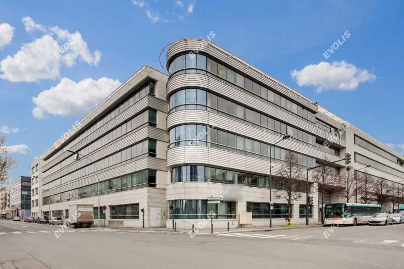 À louer – bureaux non divisibles de 1 356 m² à Saint-Denis