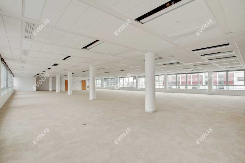 À louer – bureaux non divisibles de 1 356 m² à Saint-Denis
