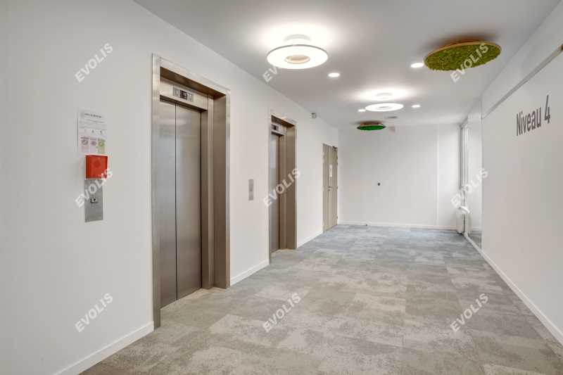 À louer – bureaux non divisibles de 1 356 m² à Saint-Denis