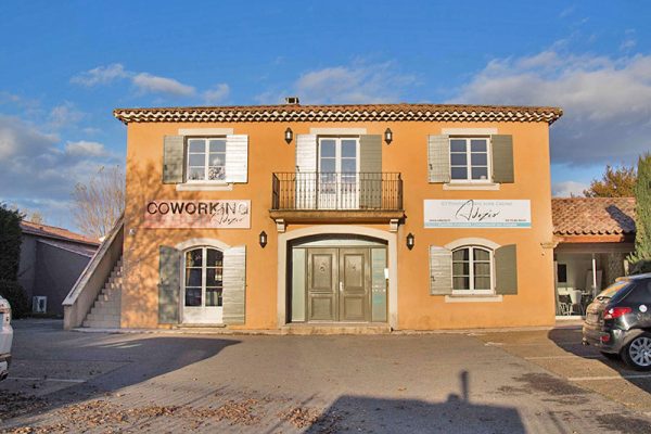 À louer – bureaux non divisibles de 12 m² à L&rsquo;Isle-sur-la-Sorgue à proximité d&rsquo;Avignon (84)