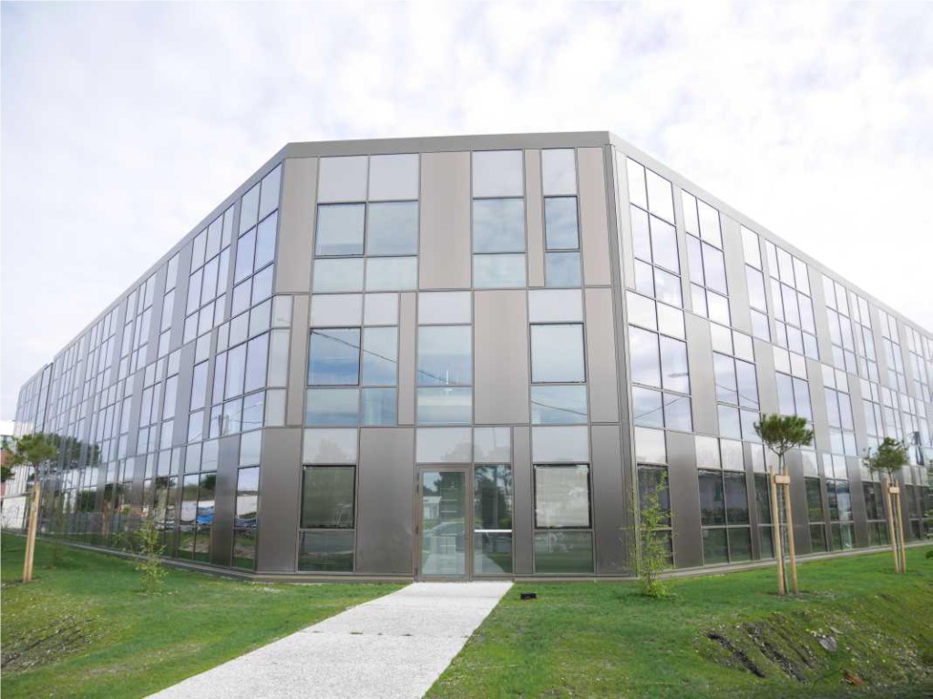 À louer – bureaux non divisibles de 167 m² à Pessac, proche de Bordeaux