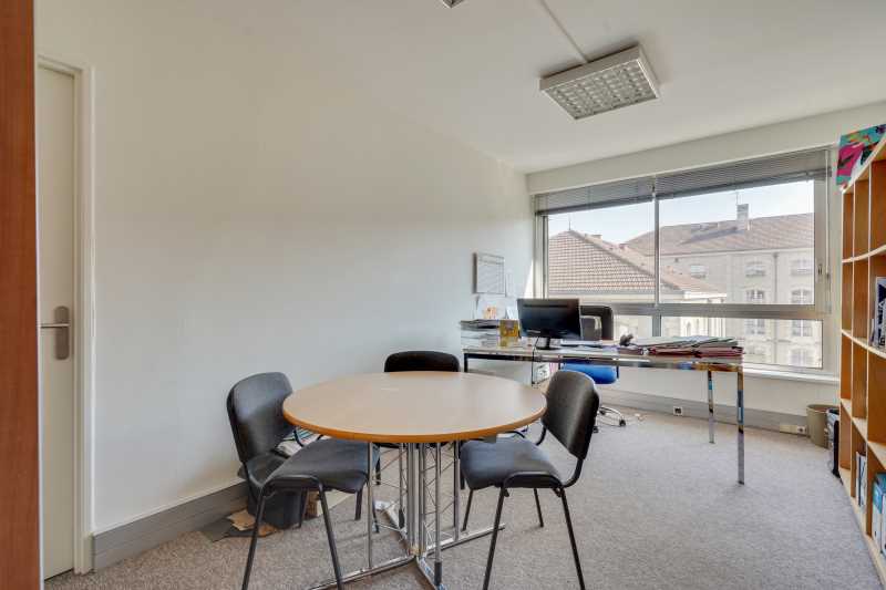 À louer – bureaux non divisibles de 173 m² à Issy-les-Moulineaux